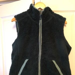 The Nort Face Cozy Vest